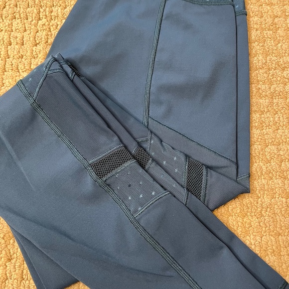 Vintage Lululemon High Rise Legging - Picture 3 of 4